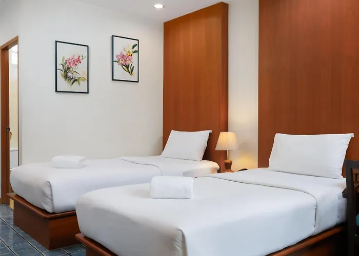 Charlie House Pin Klao Hotel 3*