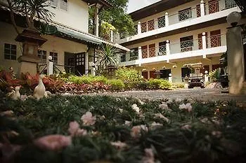 Charlie House Pin Klao Hotel 3*