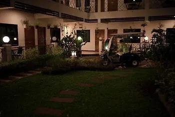 Charlie House Pin Klao Bangkok